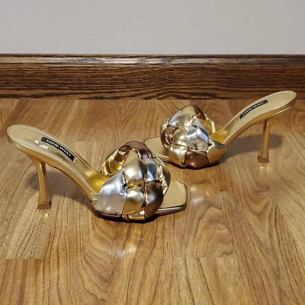 Nine West Yoyo 3 Heeled Dress Sandals Womens Size 6 Gold Silver Metallic